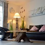 Haus Strandkoje Dtv 5 Sterne Fahrraeder Und Sauna * Wustrow (Fischland)