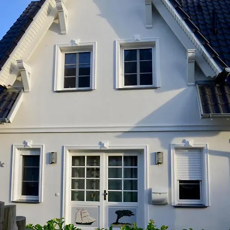 Haus Strandkoje Dtv 5 Sterne Fahrraeder Und Sauna Holiday home Wustrow (Fischland)